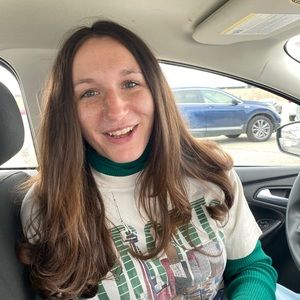 Meet your Posher, Rebekah